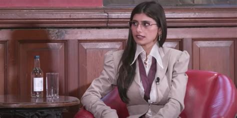 mia khalifa pies|Mia Khalifa Creampie Porn